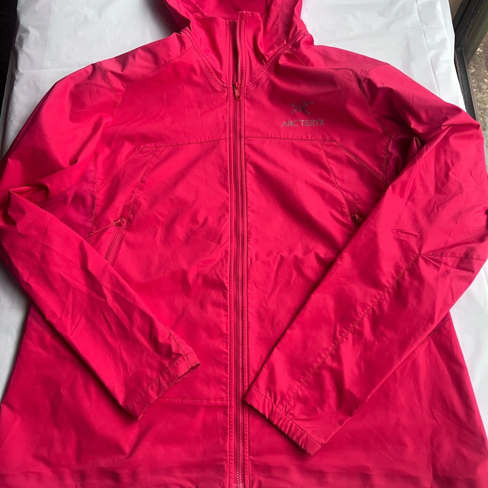 Arc'teryx XL Women's Pink Hooded Lightweight Hiking Outdoor Jacket
